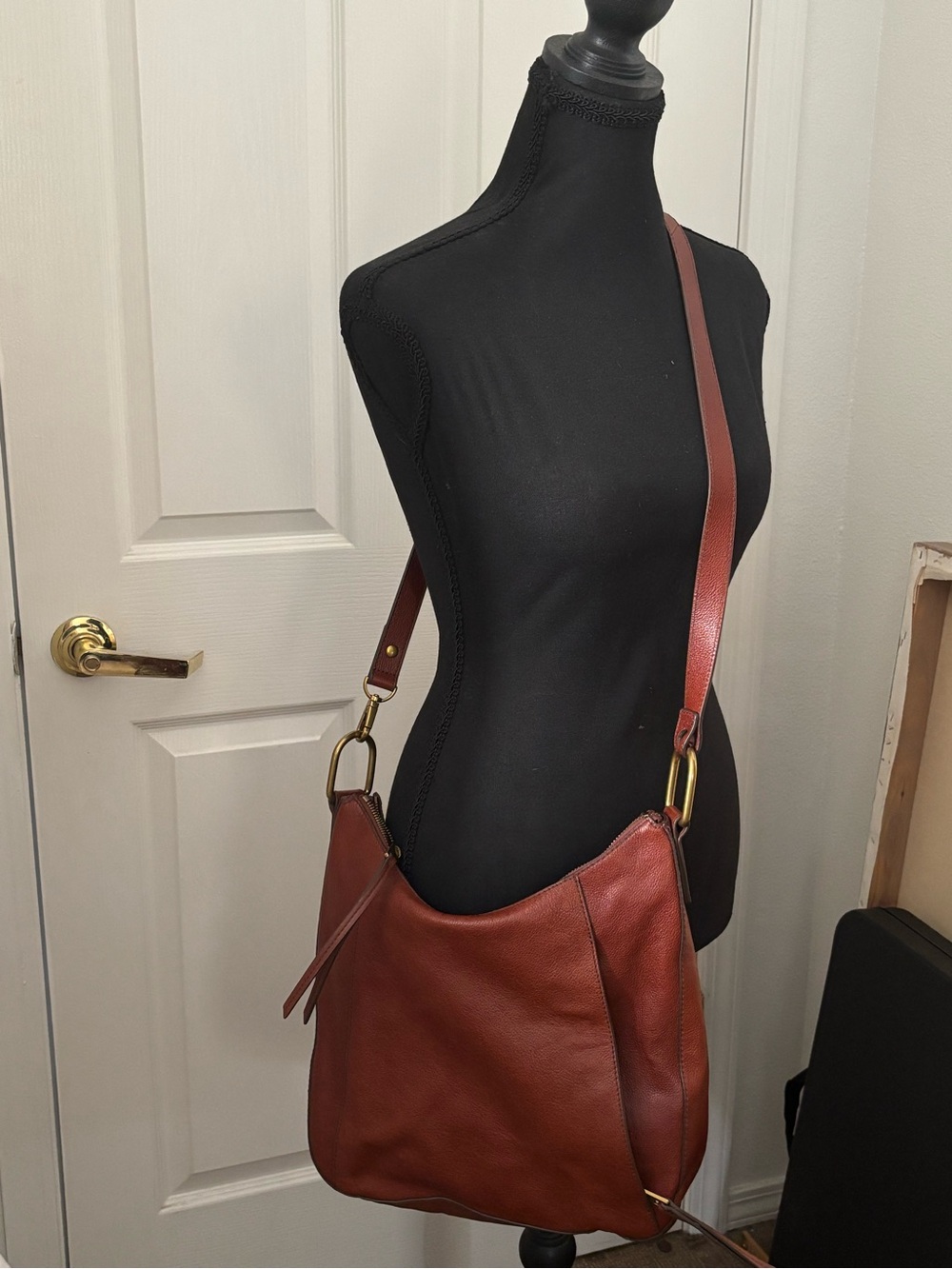Fossil Brown Pebbled Leather Hobo Crossbody Shoulder Bag Cognac Brass Hardware